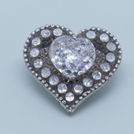 Japan Style Silver Plated quality designer Grace Cubic Zirconia Fashion Brooch Exquisite Sparkling Zircon Pin New Elegant Heart Brooch Korea