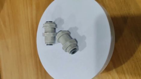 China good plastic quick connect water line fittings distributor